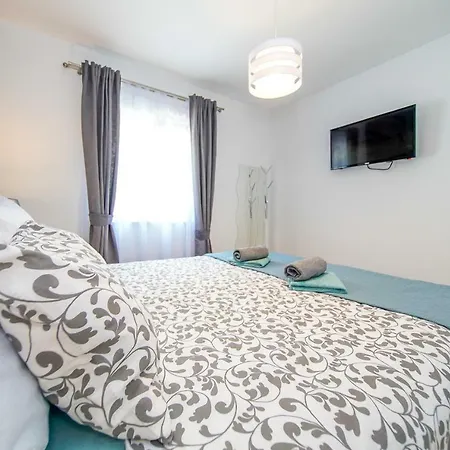 Apartmani Ponta Ston Exterior photo